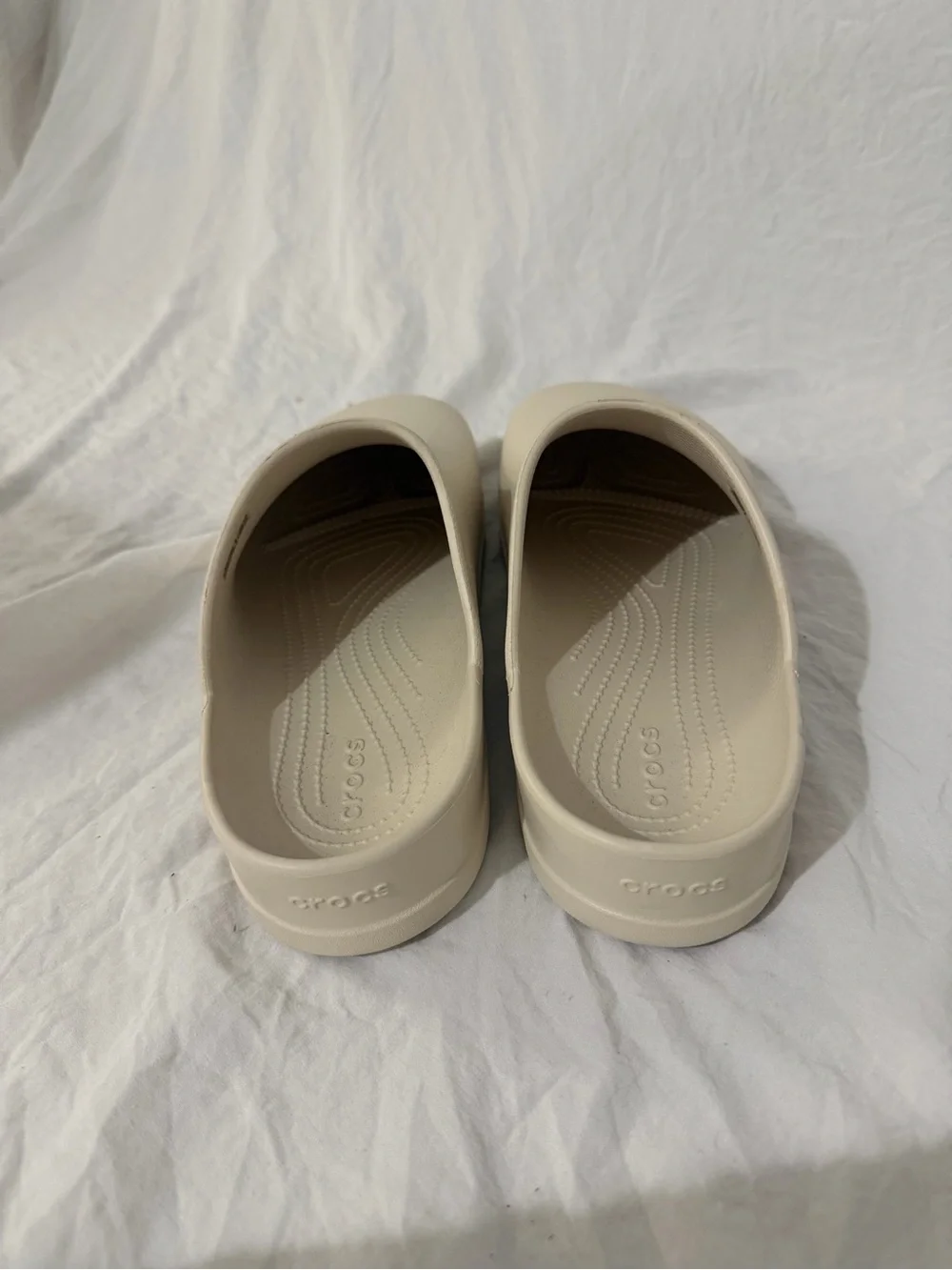 Crocs Dylan Clog in stucco Men’s size 11